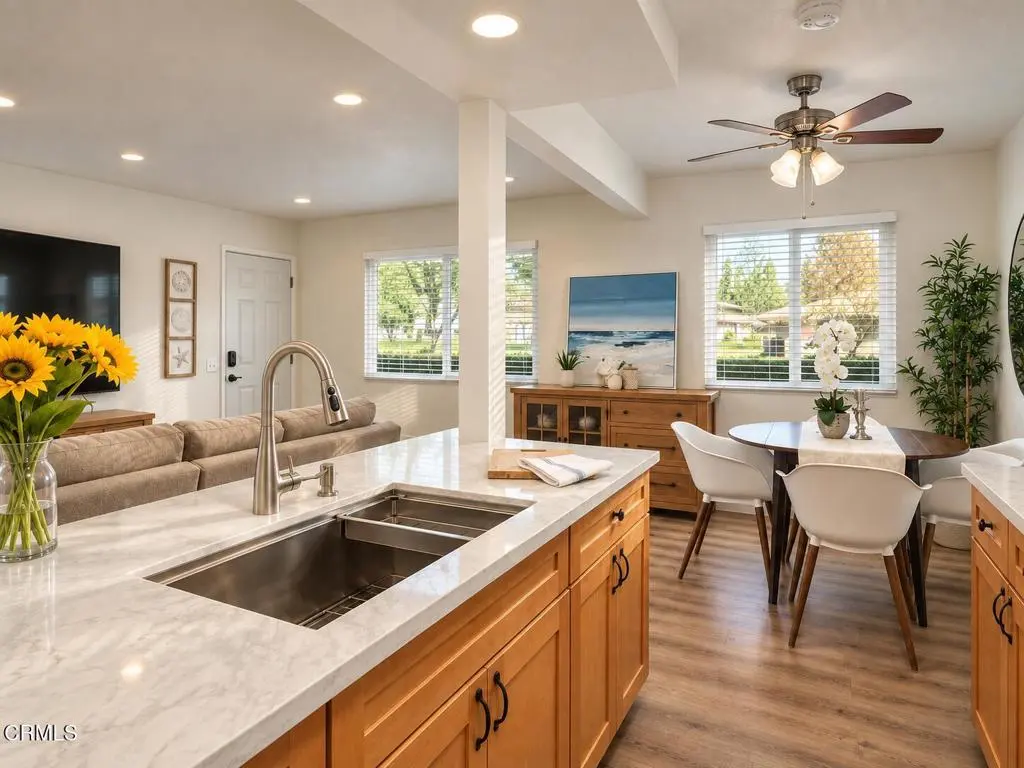 1102 W Calle Del Sol #3, Azusa