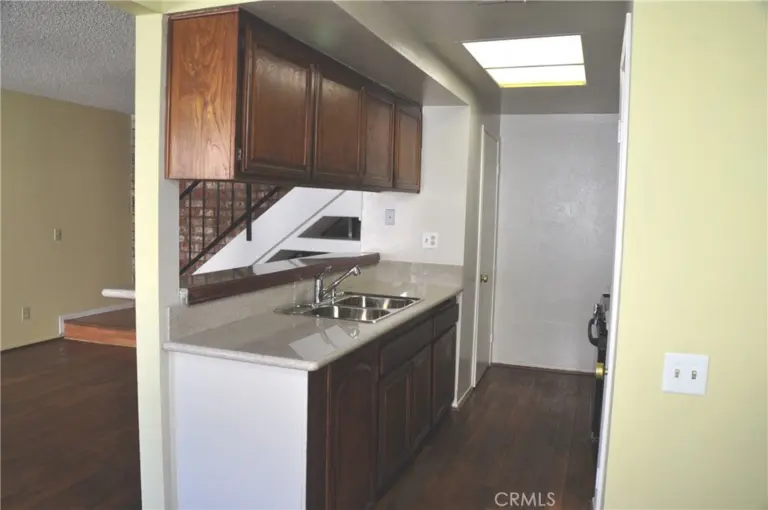 1102 W Calle Del Sol, Azusa