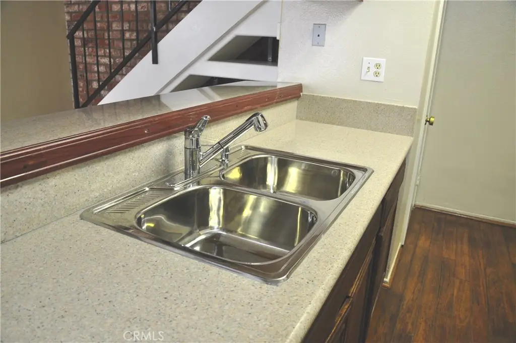 1102 W Calle Del Sol, Azusa