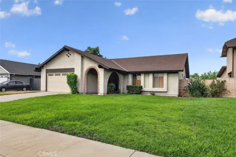 11054 Wesley Avenue, Montclair