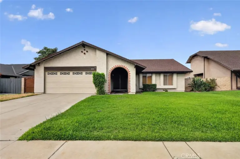 11054 Wesley Avenue, Montclair