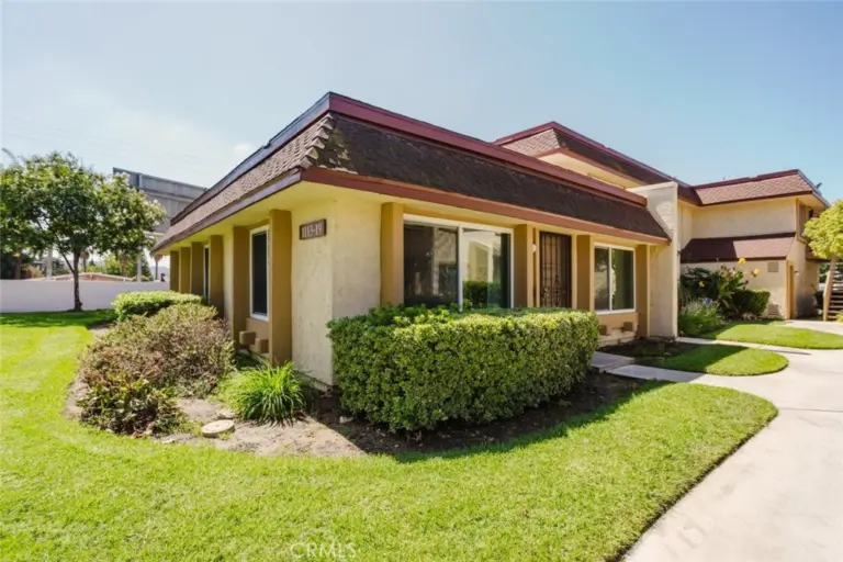 1113 N Barston Avenue, Covina
