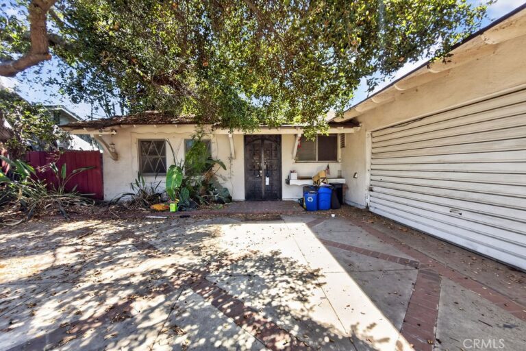 1116 Essex, Glendora