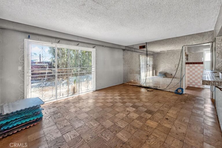 1116 Essex, Glendora