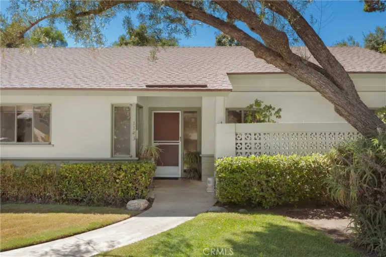 1143 Oxford Avenue, Claremont