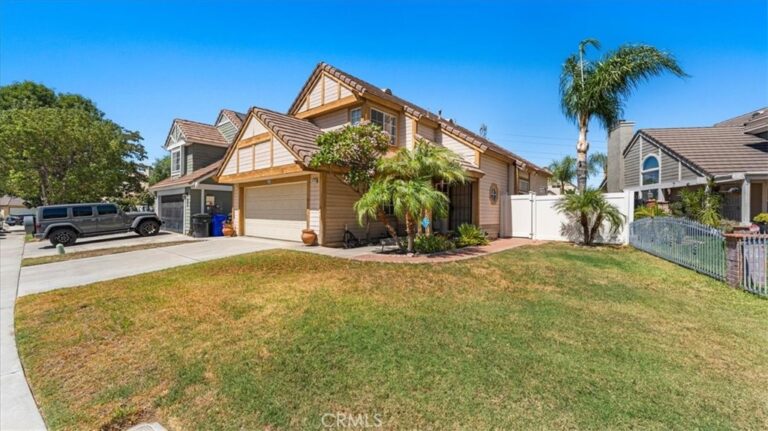 11479 Hideaway Lane, Fontana