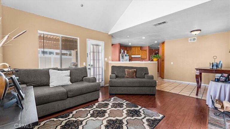 11479 Hideaway Lane, Fontana