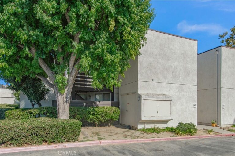 1150 W Phillips Street #244, Ontario