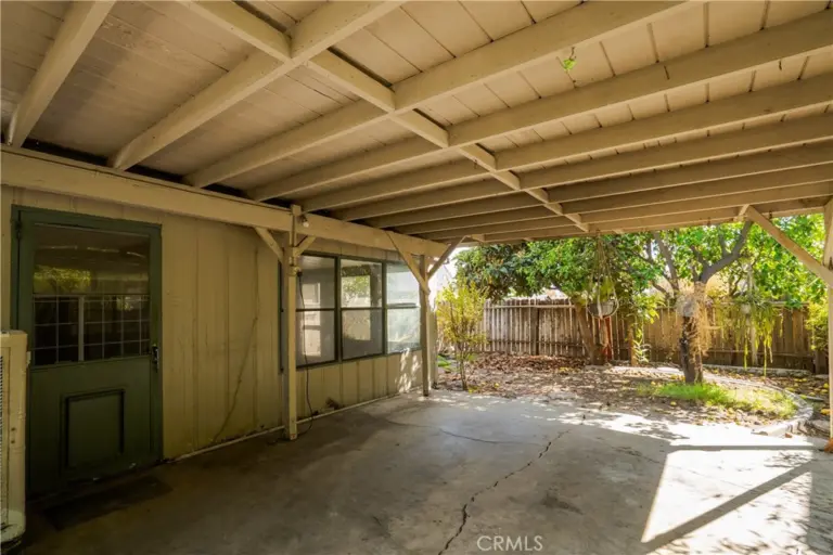 1195 N Campus Avenue, Upland