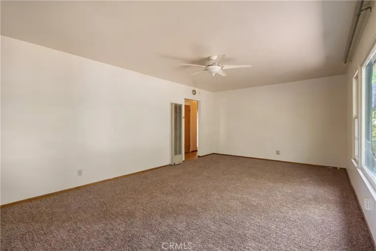 1195 N Campus Avenue, Upland