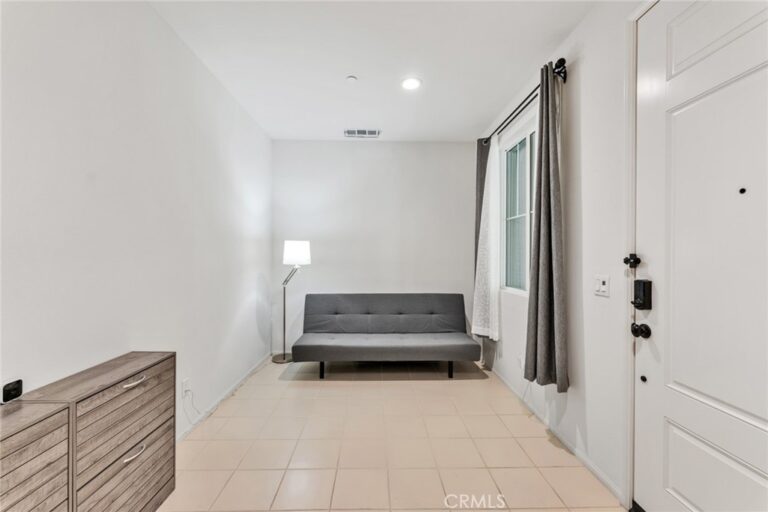 12158 Stratus, Rancho Cucamonga