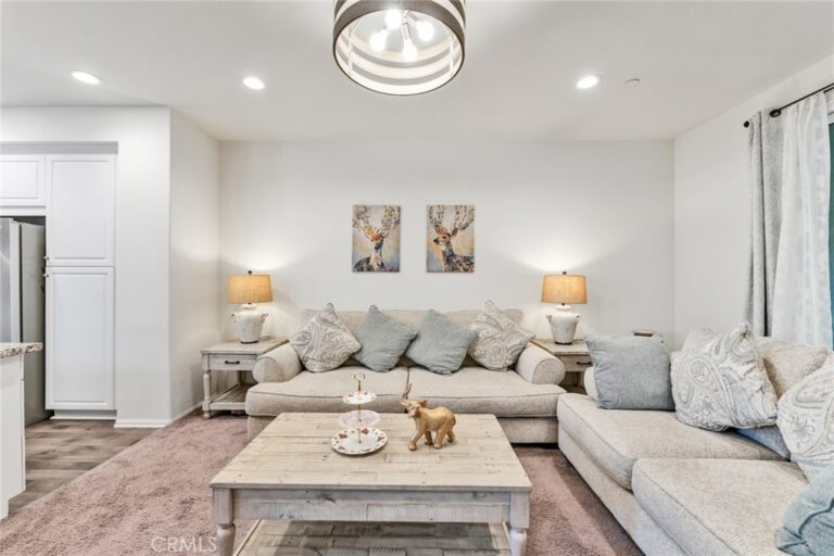 12158 Stratus, Rancho Cucamonga