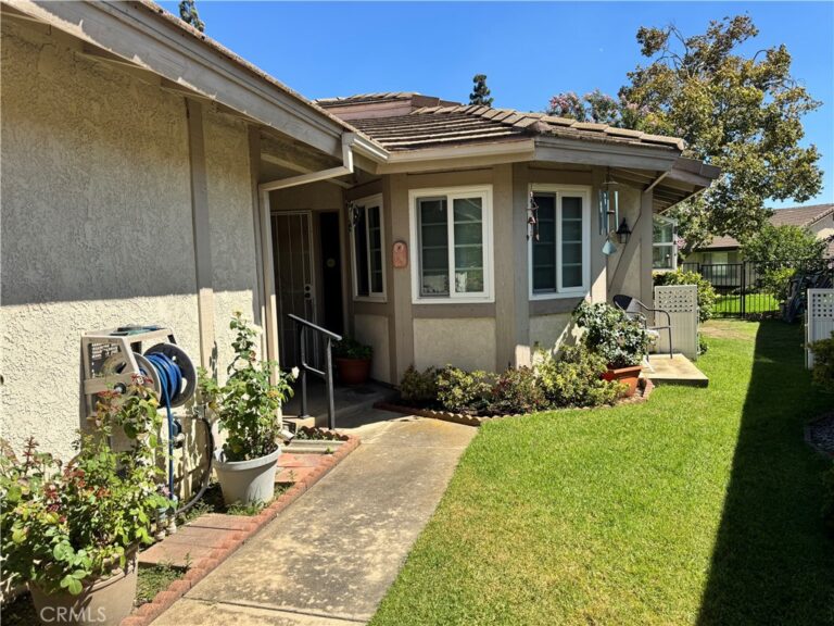 1218 Tamarisk, Upland