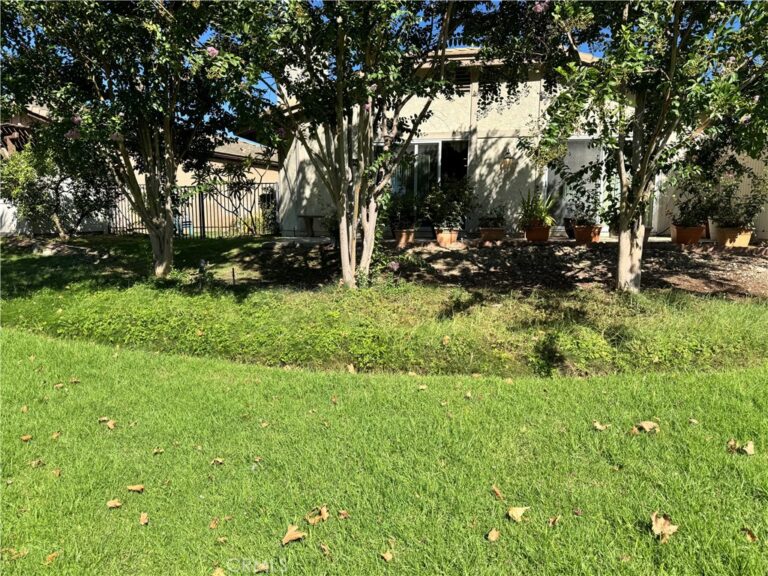 1218 Tamarisk, Upland
