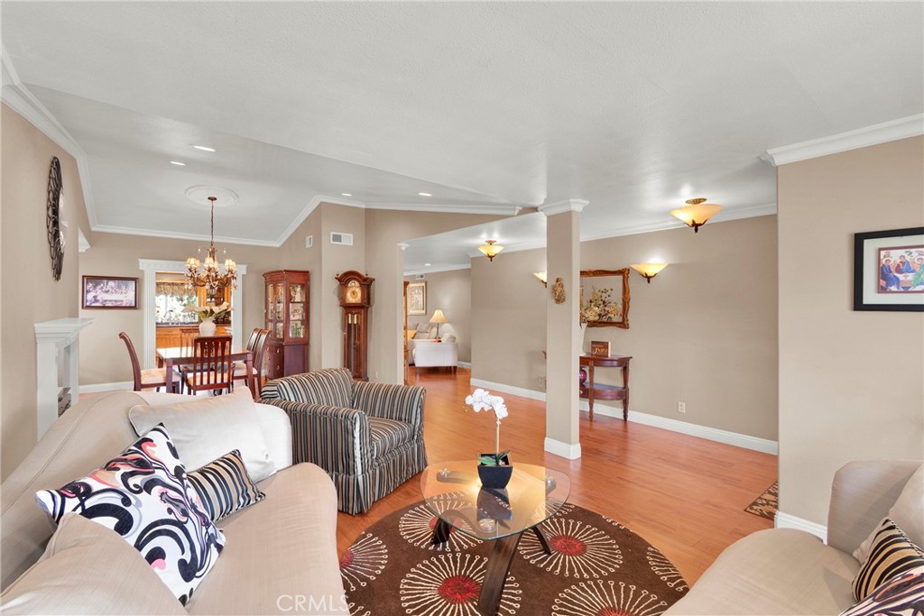 1231 E. ST. ANDREWS, Ontario