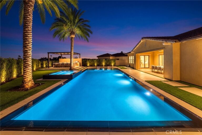 1236 Iris Lane, Glendora
