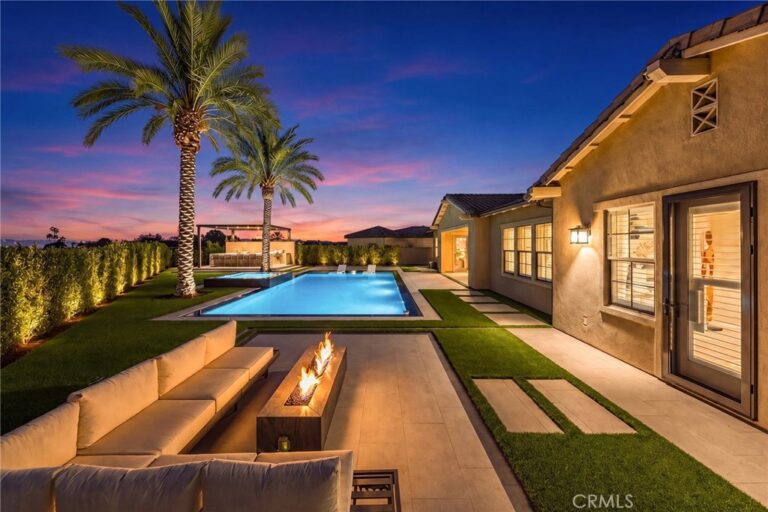 1236 Iris Lane, Glendora