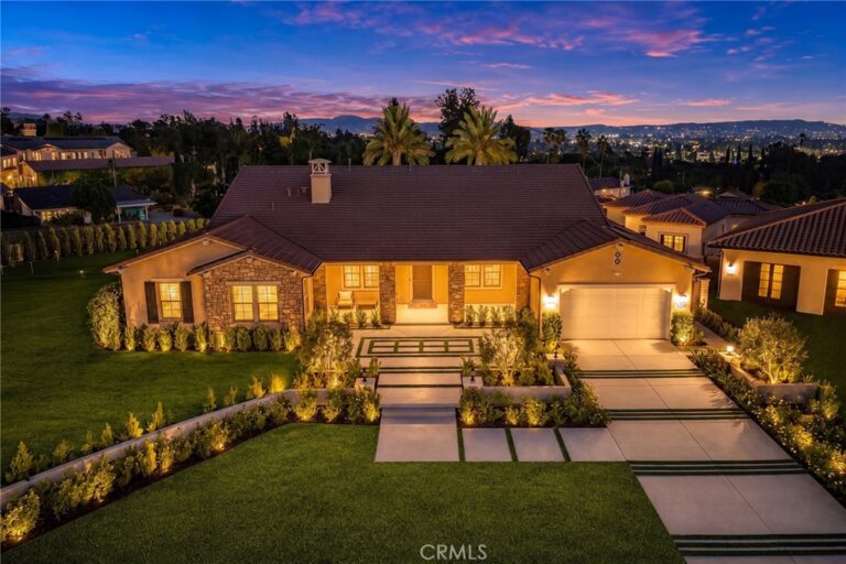 1236 Iris Lane, Glendora
