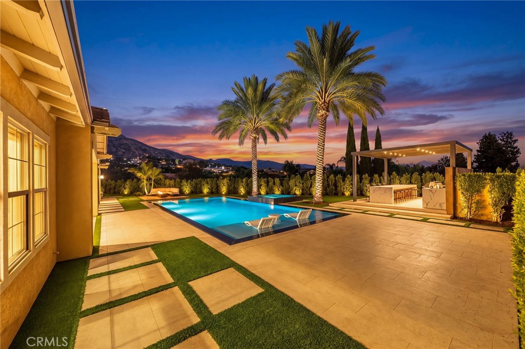 1236 Iris Lane, Glendora