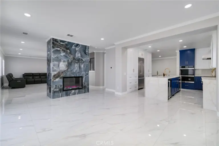 12460 Black Horse, Eastvale