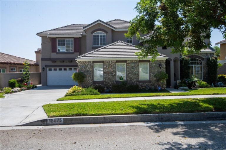 12575 Carmel Knolls Drive, Rancho Cucamonga