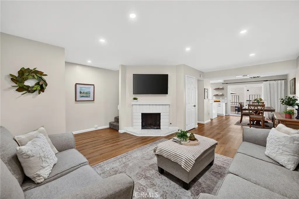 1285 Tarryglen Ln, San Dimas