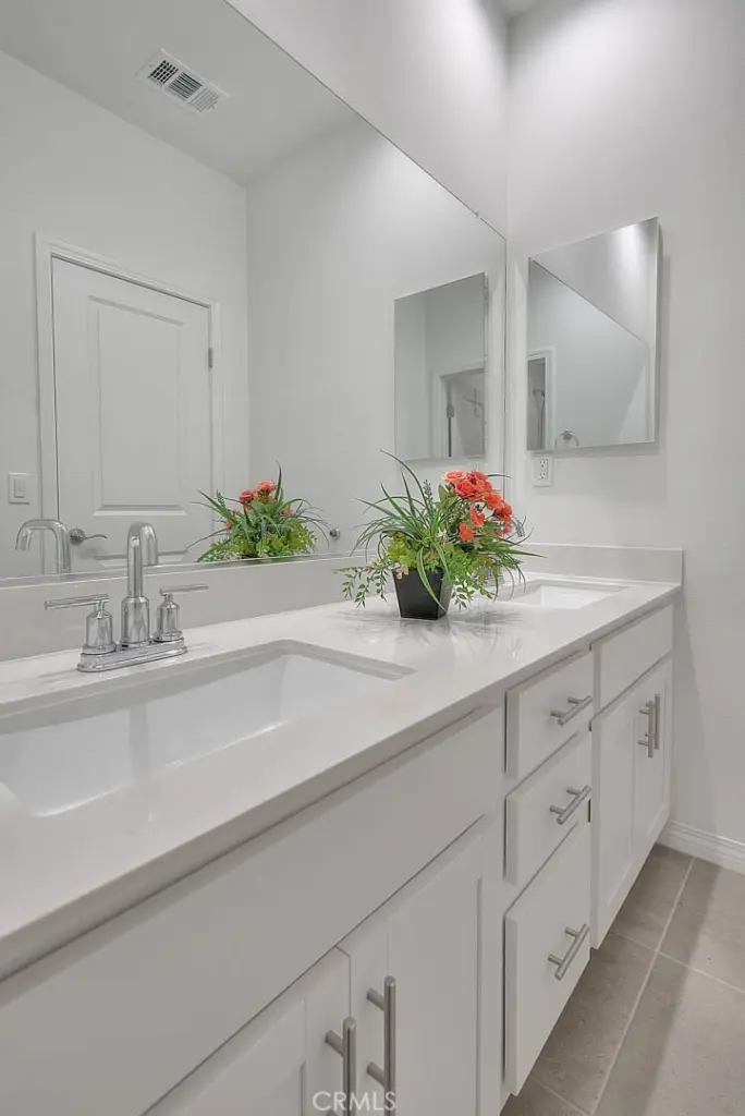 12914 Shorthorn, Eastvale