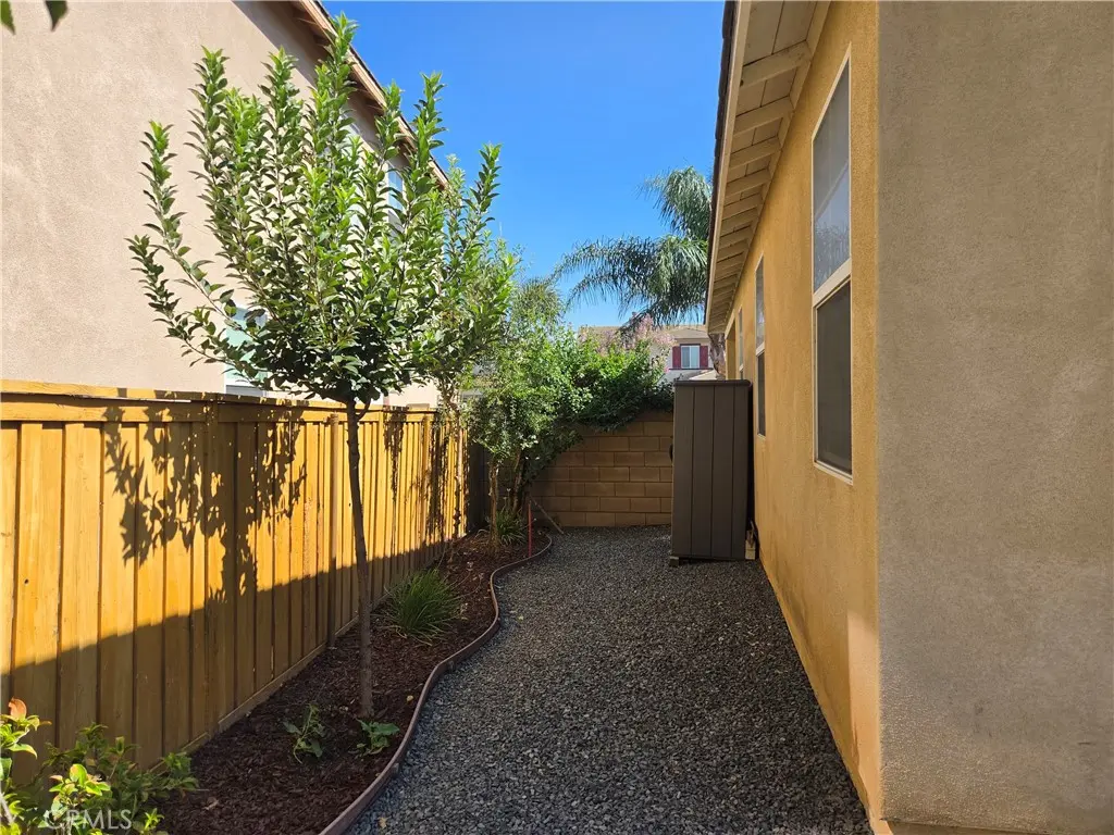 13346 Wagon Creek Way, Eastvale