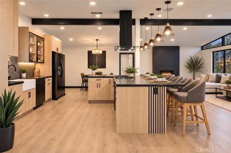 1339 W 11th, Upland
