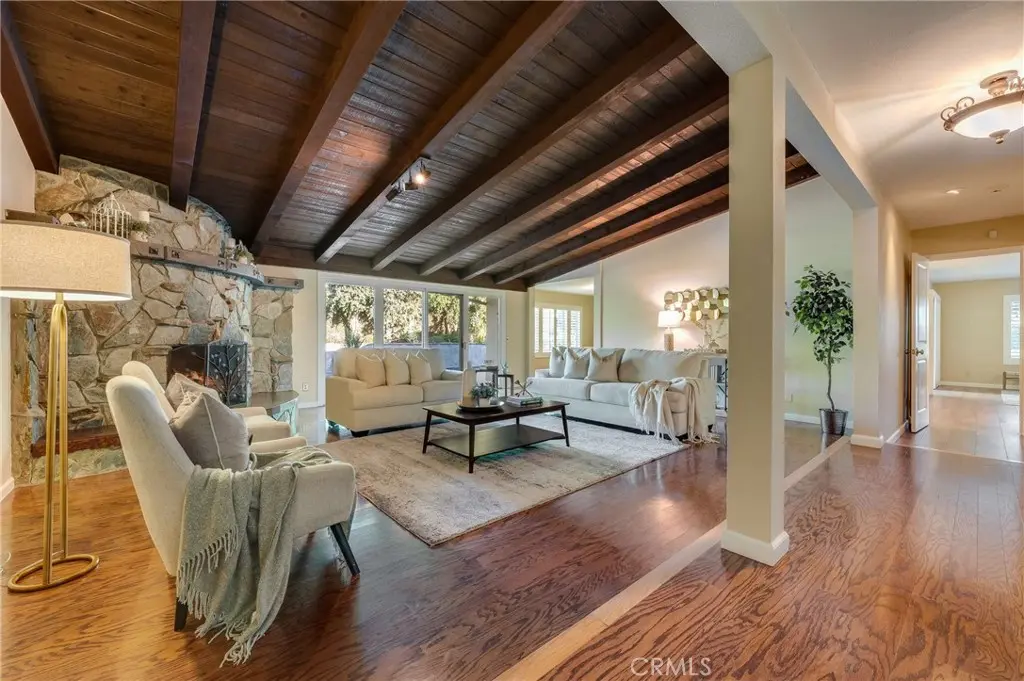 134 Whispering Oaks, Glendora