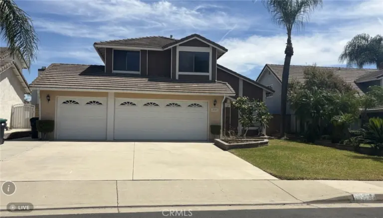 13597 Scarborough, Chino