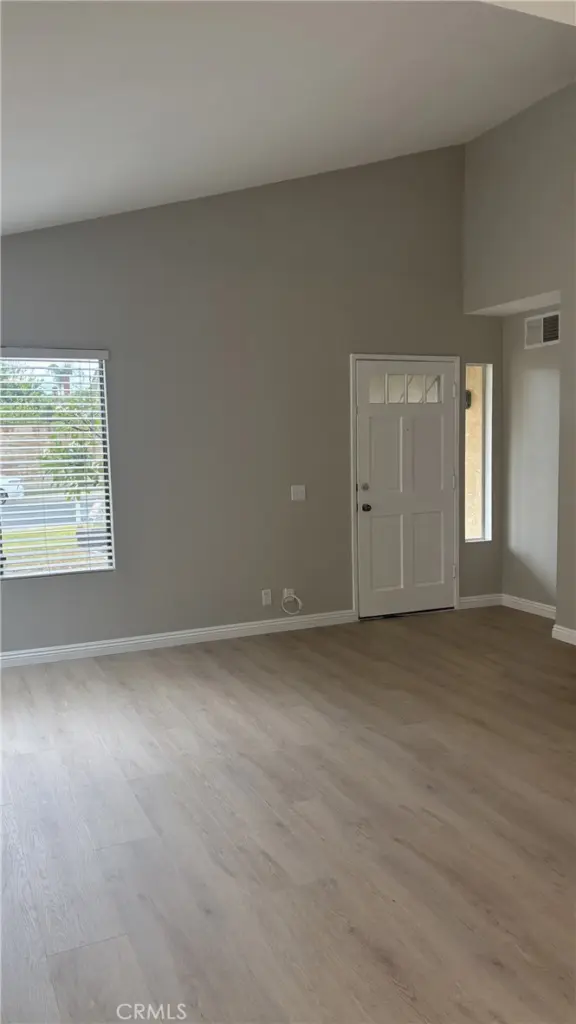 13597 Scarborough, Chino