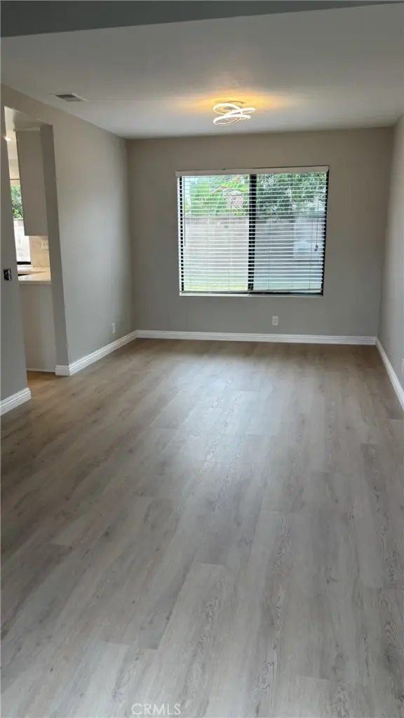 13597 Scarborough, Chino