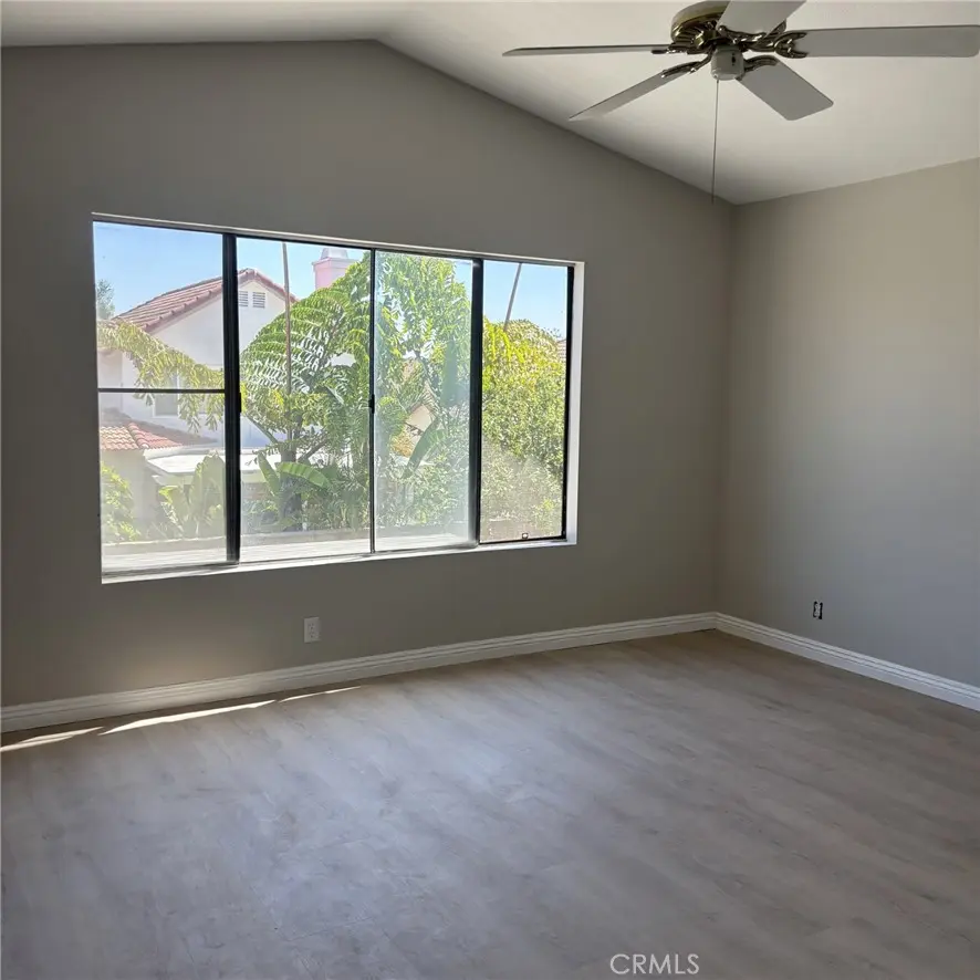 13597 Scarborough, Chino