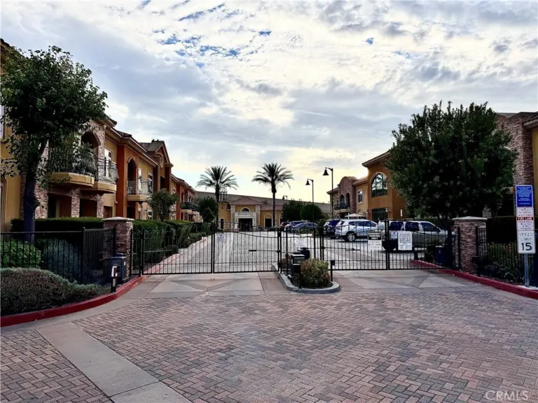 13798 Roswell #A258, Chino