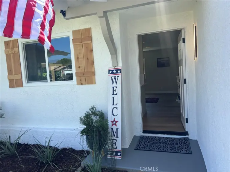 138 Elizabeth Lane, Upland
