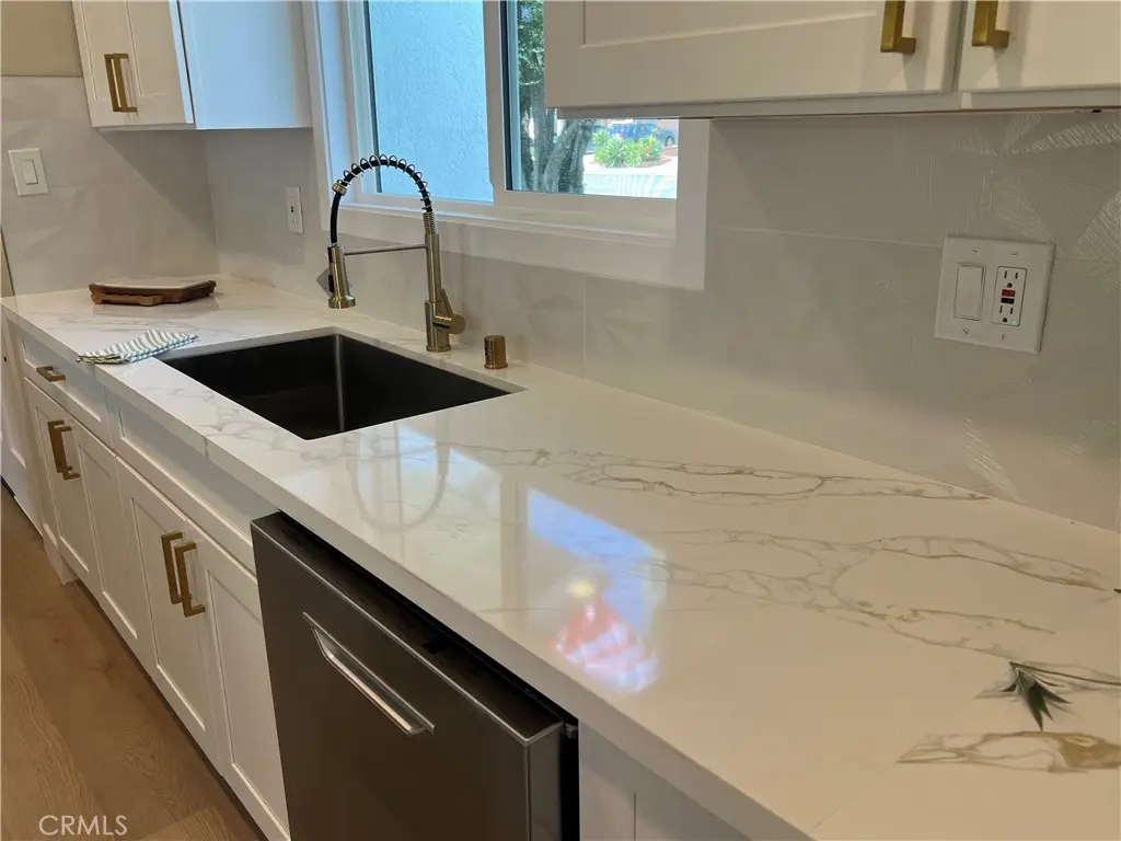 138 Elizabeth Lane, Upland