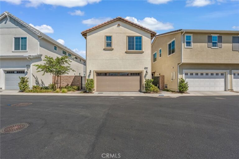 13832 Gazania Lane, Fontana