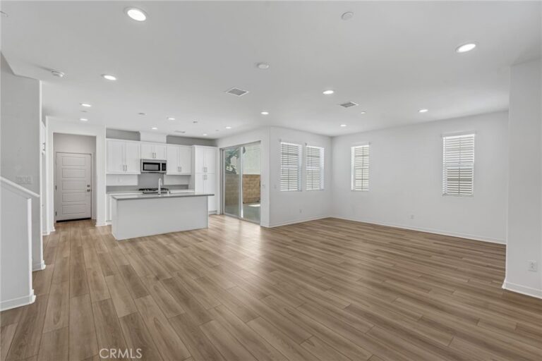 13832 Gazania Lane, Fontana