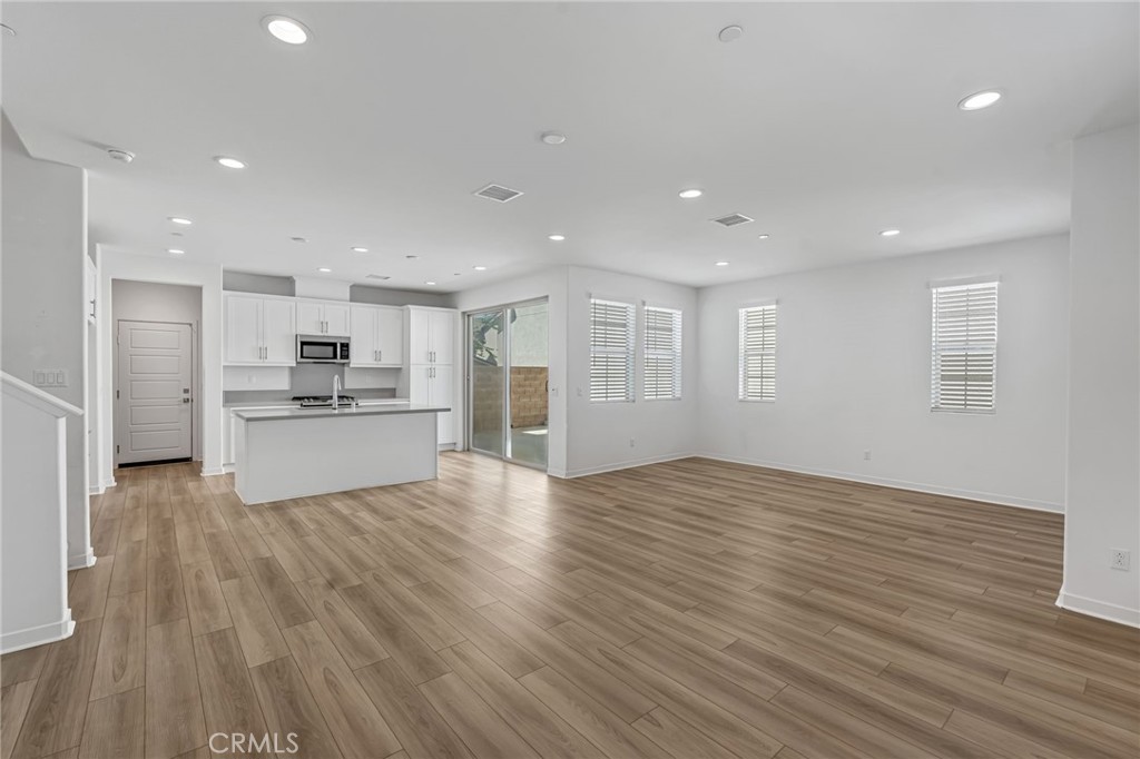13832 Gazania Lane, Fontana