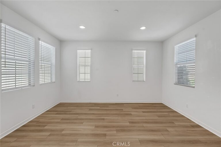 13832 Gazania Lane, Fontana