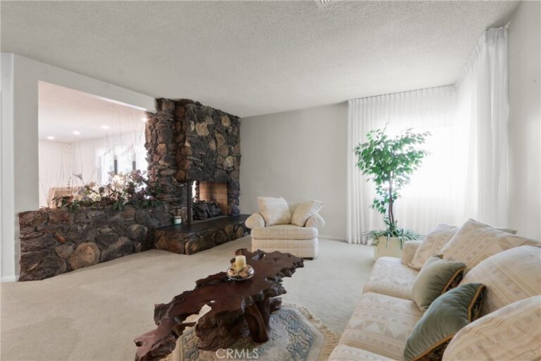 1414 E Laurel, Glendora