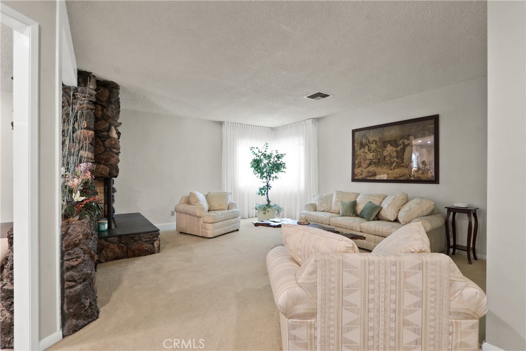 1414 E Laurel, Glendora