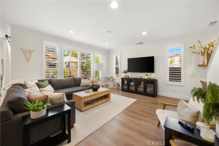 14339 Penn Foster, Chino