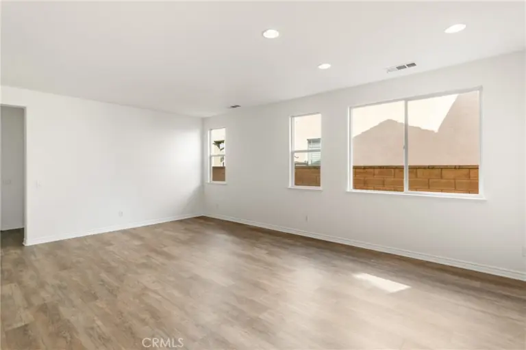 14351 Pointer Loop, Eastvale