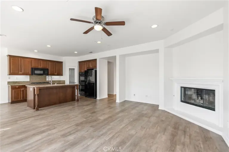 14351 Pointer Loop, Eastvale