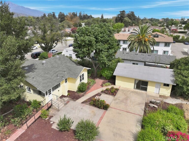 1436 3rd, La Verne
