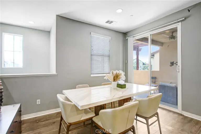 14380 Penn Foster, Chino