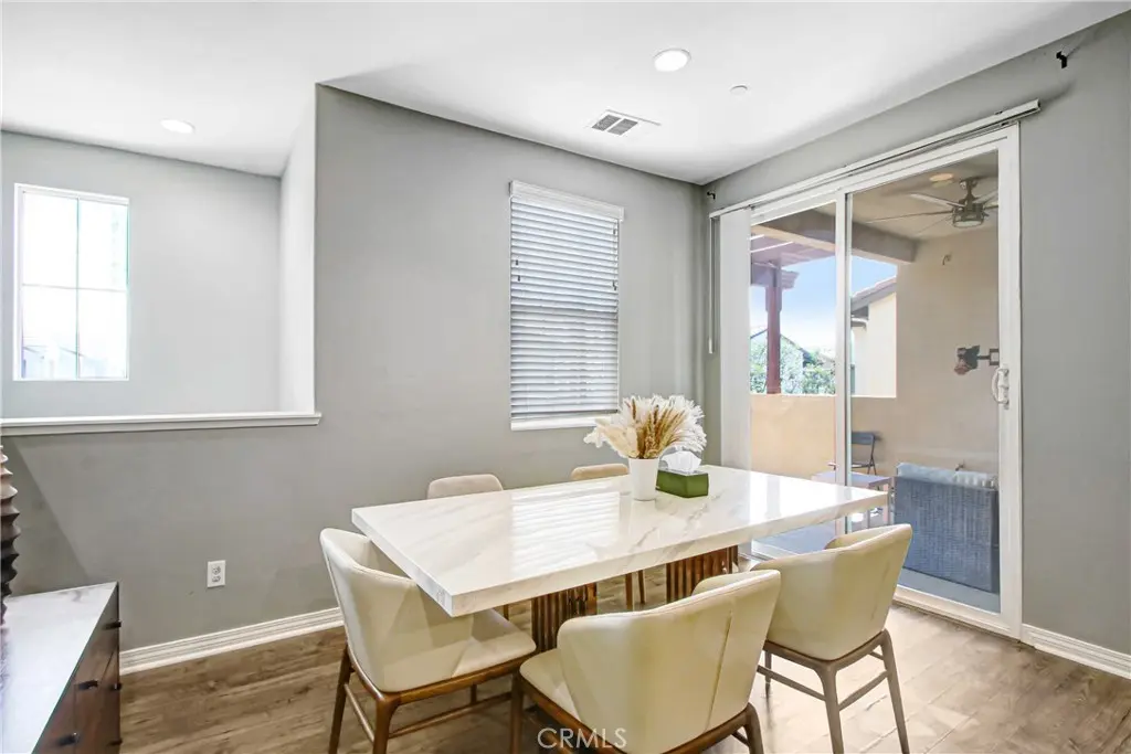 14380 Penn Foster, Chino
