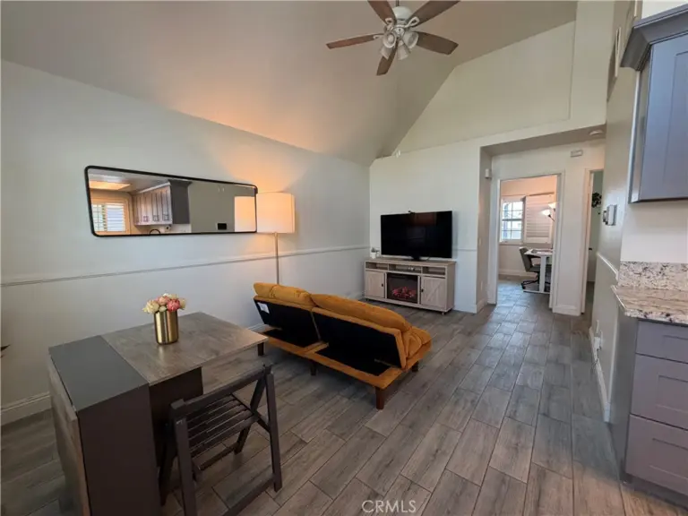 14515 Woodland #13, Fontana